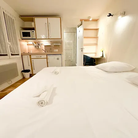 Cozy In Paris's Latin Quarter 아파트