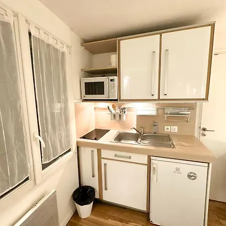 Cozy In Paris's Latin Quarter 아파트