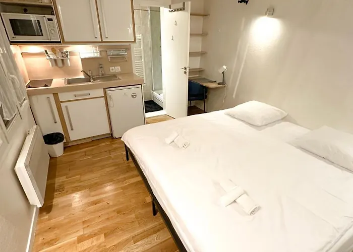 Cozy In Paris's Latin Quarter 아파트 *